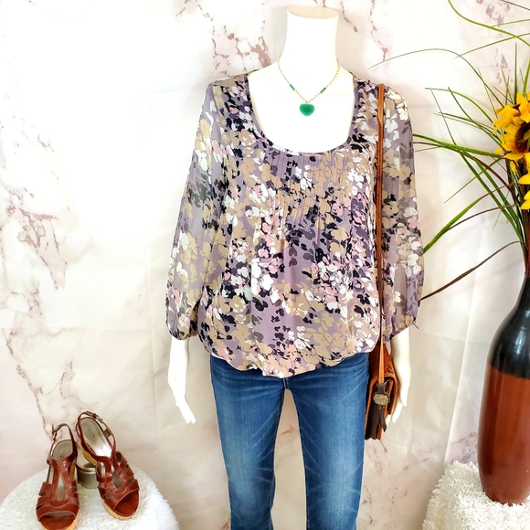 Daniel Rainn Tops - Nordstrom Daniel Rainn gorgeous pintuck blouse